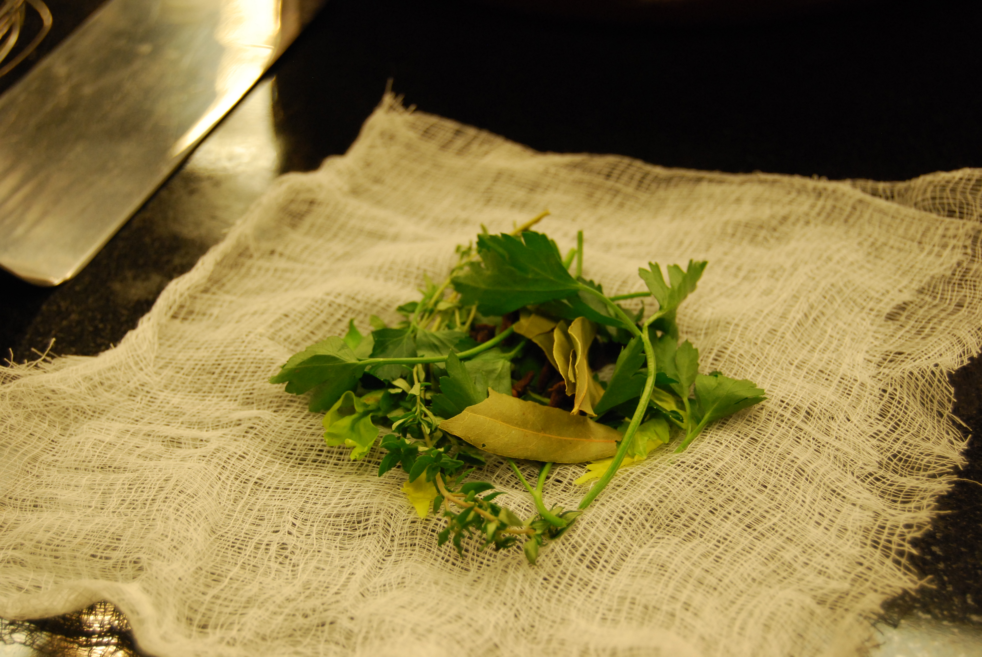 10 Kings Cooking Studio Bouquet Garni – Center of the Plate | D ...