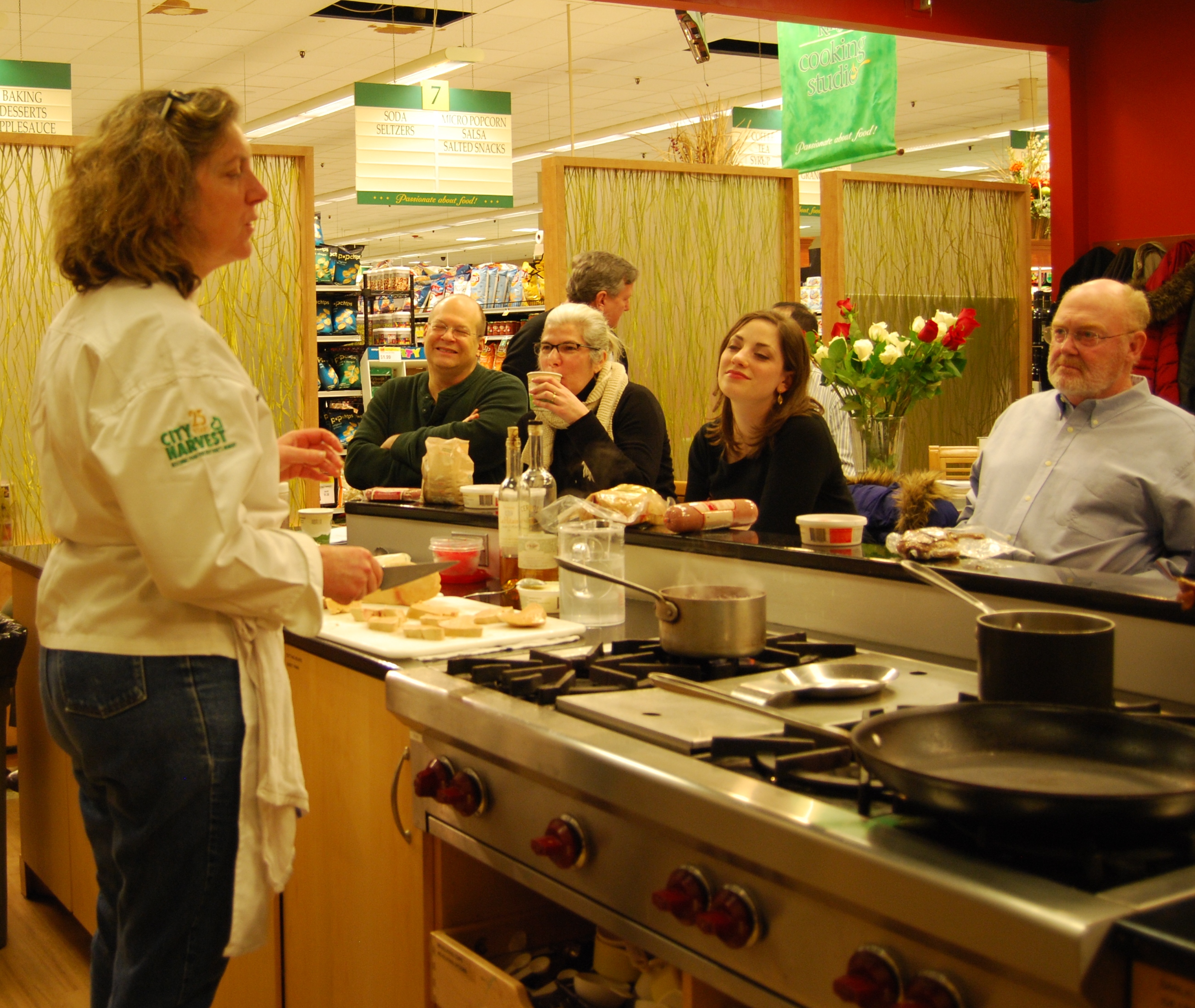11 Kings Cooking Studio Ariane w Foie Gras & Smiles – Center of the ...