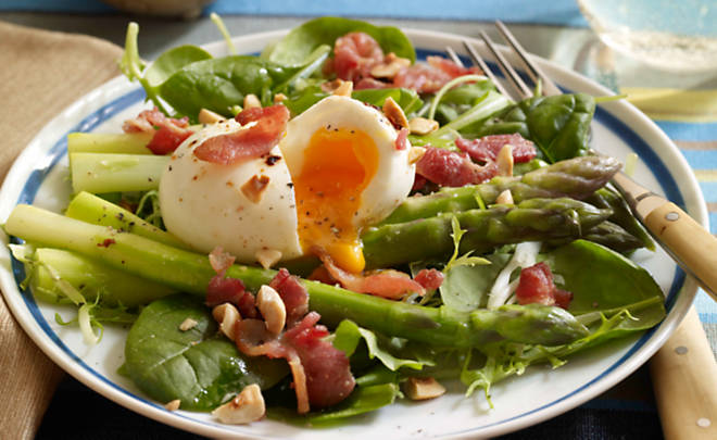 Recipe_Bacon_Eggs_Asparagus_Salad_HomeMedium
