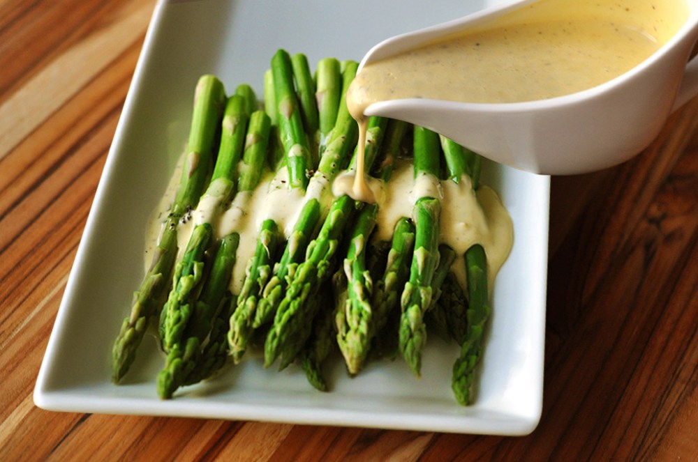 truffle_butter_hollandaise_recipe