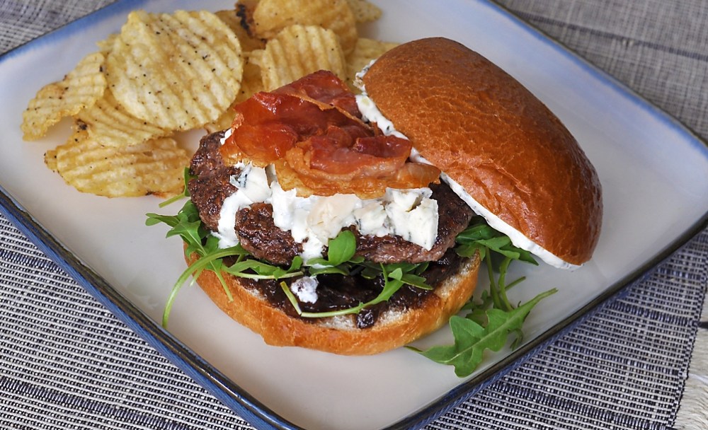 wagyu-burger-gorgonzola-prosciutto-fig-jam-recipe