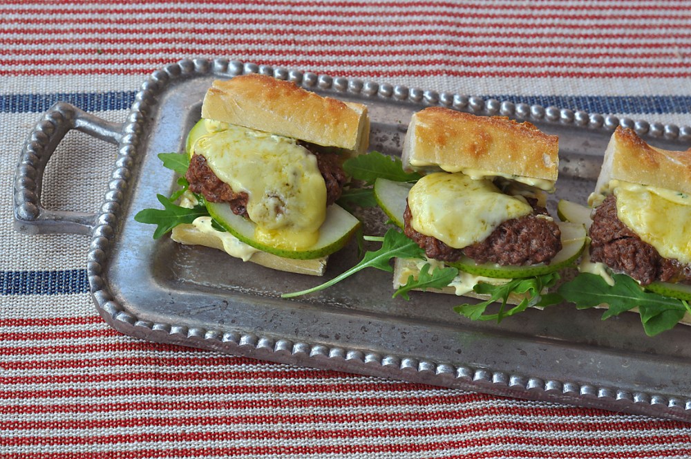wagyu-burger-raclette-pear-recipe