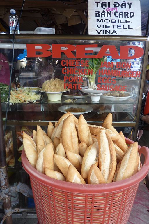 Banh_mi_-_flickr5607479129.jpg