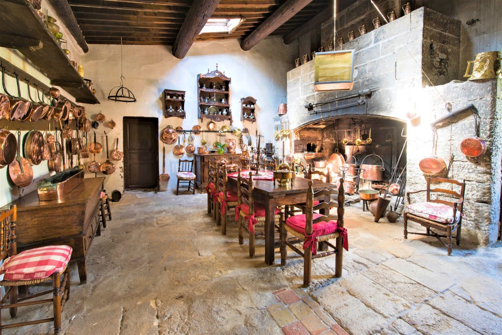 Castle Kitchen.jpg