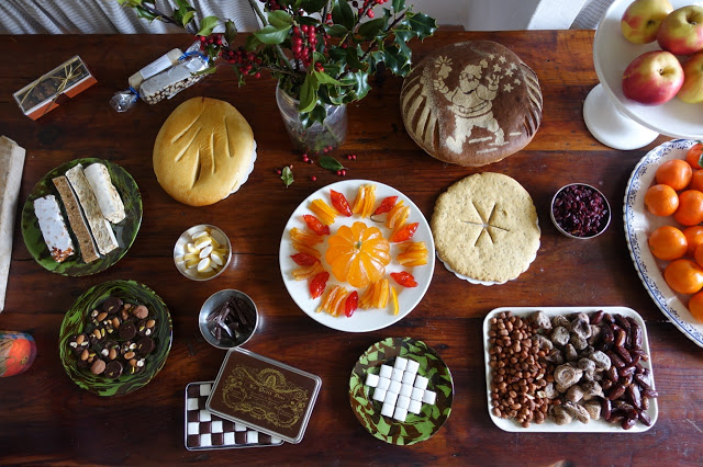 Noel in Provence - 13 desserts - 1 (1).jpg