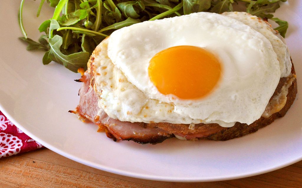 This image has an empty alt attribute; its file name is croque-madame-sandwich-recipe-1024x640.jpg