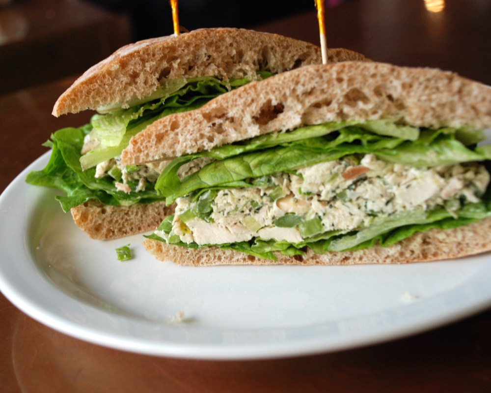 Chicken_salad_sandwich_01- Lara604