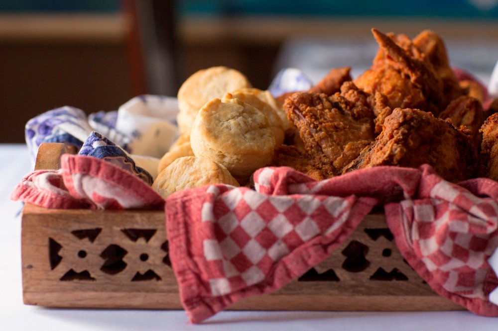 Jeanie Roland Fried Chicken in Basket sm